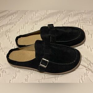 New Women’s Black Loafers